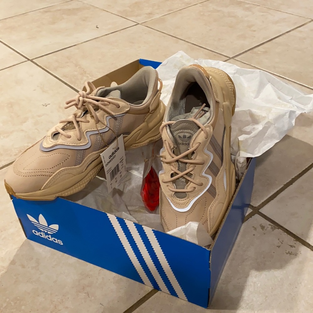 Adidas ozweego beige (limited style)